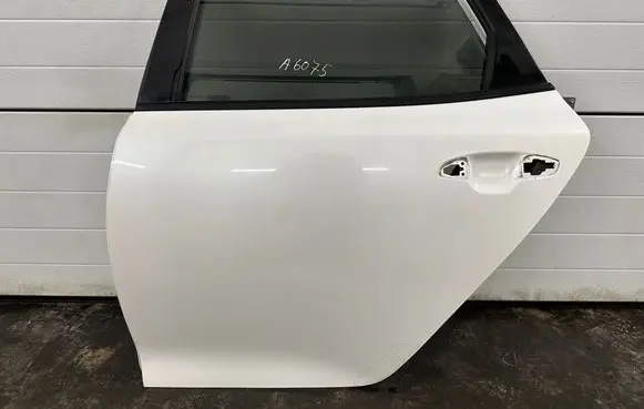 KIA Optima Rear door
