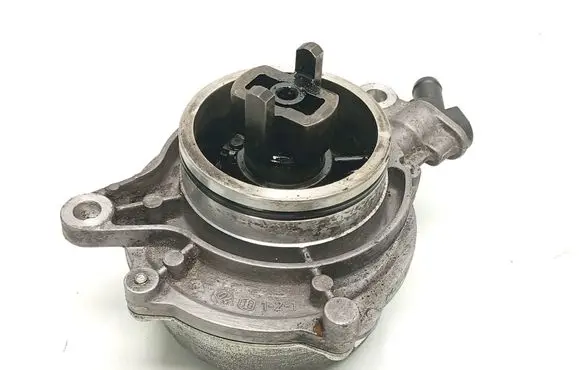BMW X3 E83 Vacuum pump