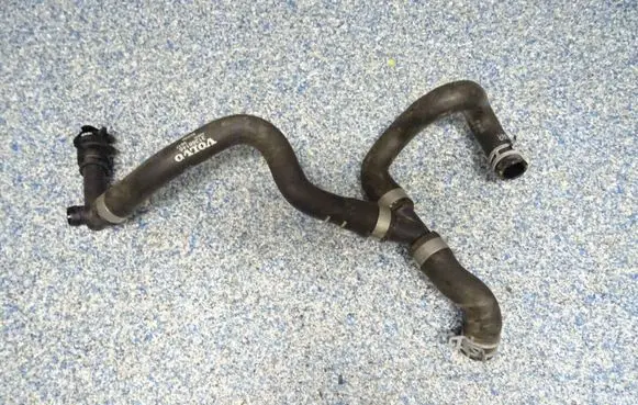 Volvo XC90 Engine coolant pipe/hose 31368145