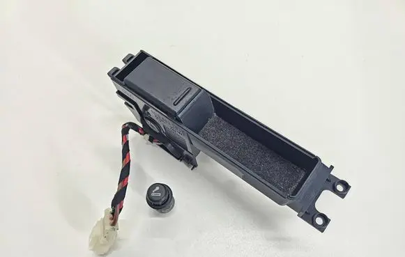 Audi A4 S4 B5 8D Cigarette lighter 8D0863284C