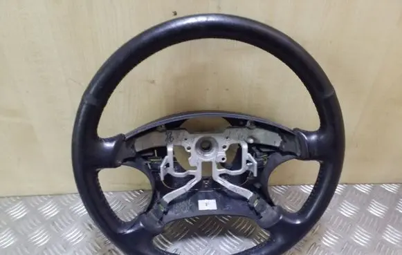 Toyota Avensis Verso Steering wheel 