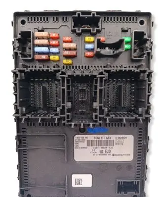 Ford Fiesta Fuse module F005V03187 20191116 LU5T15604EJD