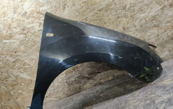 Dacia Sandero Fender 631002288R