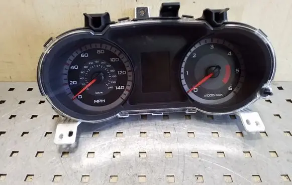 Mitsubishi Outlander Speedometer (instrument cluster) 8100A116 527660H 769166220H