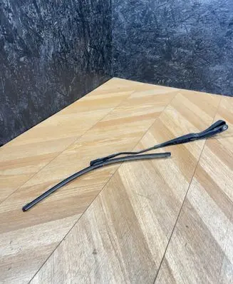 Mercedes-Benz C W205 Front wiper blade arm A2058203700