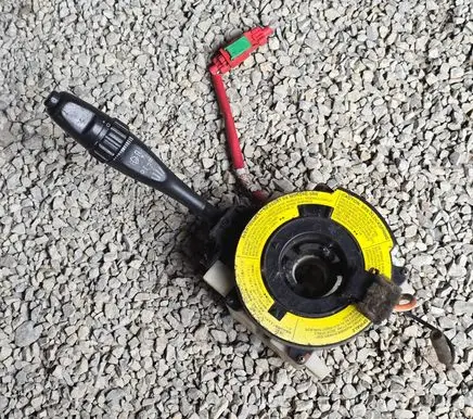 Mitsubishi Carisma Wiper turn signal indicator stalk/switch MB953700 2196