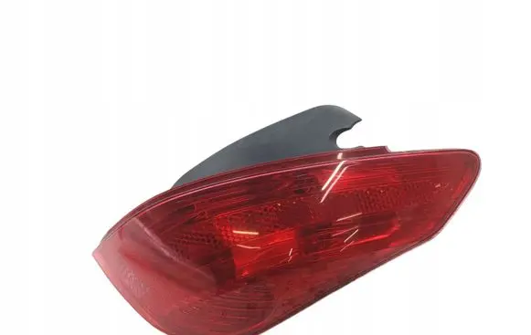 Peugeot 308 Rear/tail lights 9680425880