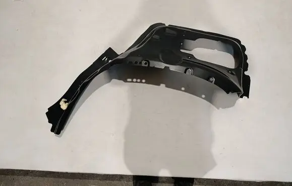 Land Rover Defender Fender end trim L8B227895AF