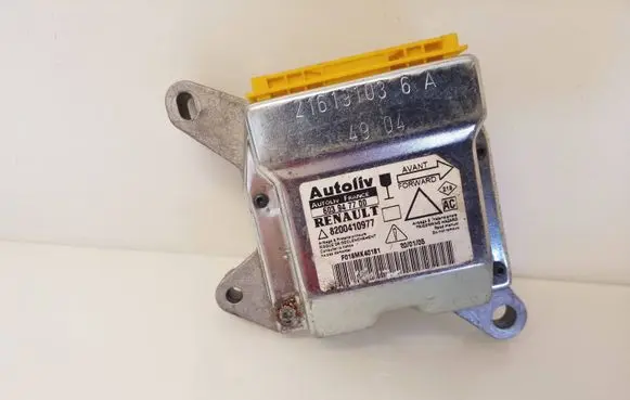 Renault Laguna I Airbag control unit/module 8200410977 603947700 F018MK40181