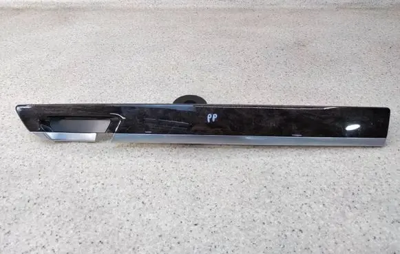 BMW 7 F01 F02 F03 F04 Other front door trim element 9151204