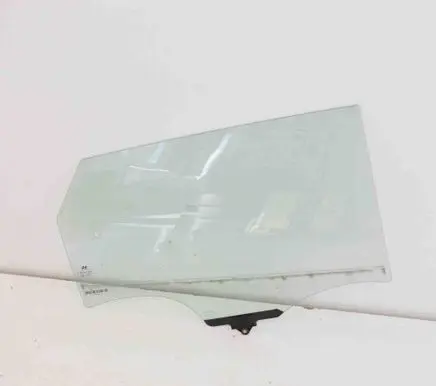 Hyundai Tucson TL Rear door window glass E643R00048