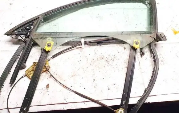 Audi A6 S6 C6 4F Front door window/glass frame 4f0837629