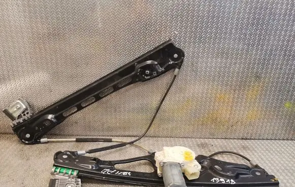 Mercedes-Benz E W211 Front door window regulator with motor 2117200246