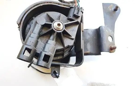 Opel Zafira B Fuel filter 