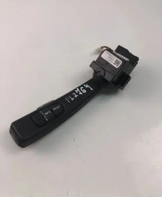 Volvo XC60 Indicator stalk 31334647