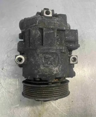 Volkswagen Polo Air conditioning (A/C) compressor (pump) 6Q0820803D