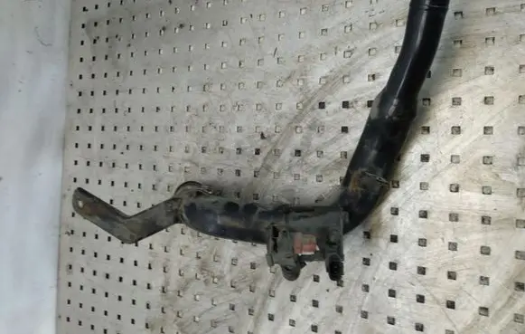 Toyota Avensis T220 Intercooler hose/pipe