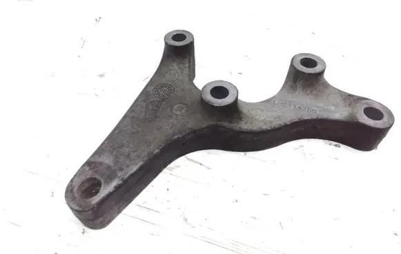 BMW 5 GT F07 Power steering pump mounting bracket LH2114765