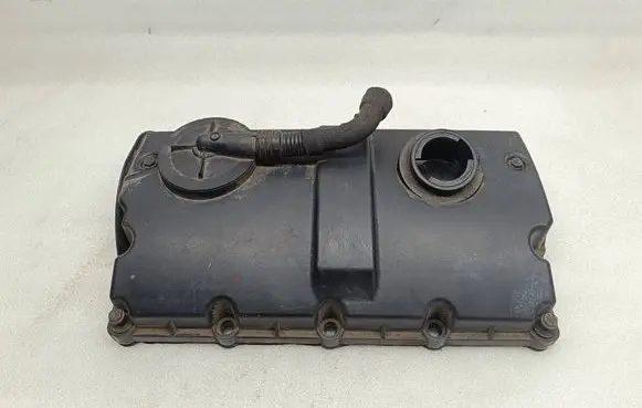 Volkswagen Sharan Rocker cam cover 038103475Q 038103469