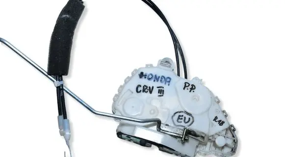 Honda CR-V Front door lock 72111SWAG1