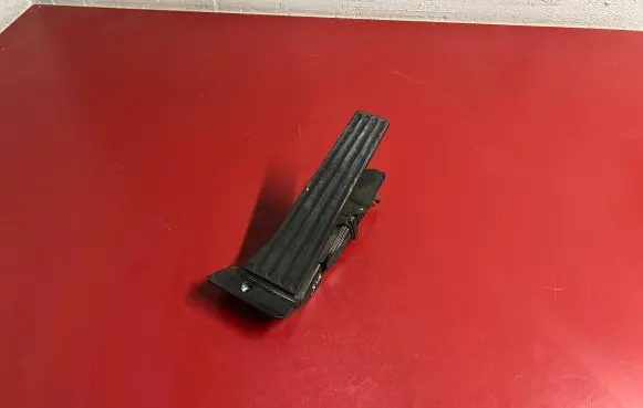 BMW X5 F15 Accelerator throttle pedal 6853175 35426853175