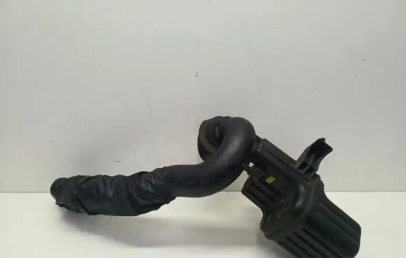 Chevrolet Captiva Intake resonator 20792675
