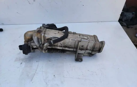 BMW X5 F15 EGR valve cooler 8476993