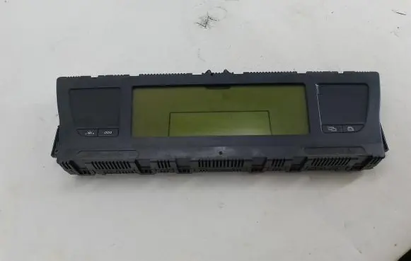 Speedometer (instrument cluster)