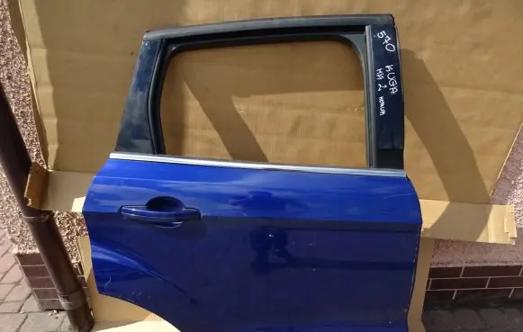 Ford Kuga II Rear door