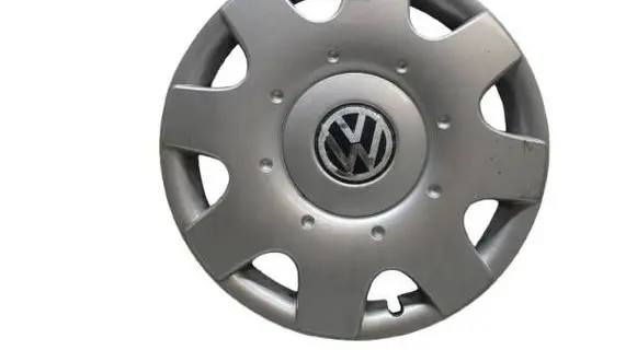 Volkswagen PASSAT B6 R16 wheel hub/cap/trim 1C0601147D