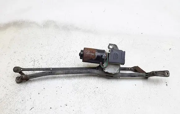 Alfa Romeo 156 Front wiper linkage 