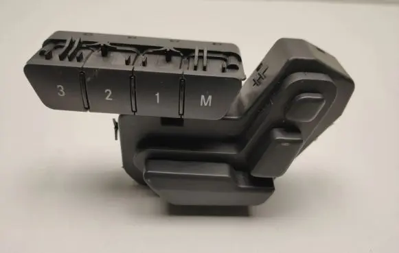 Mercedes-Benz C W204 Seat control switch A2048704258
