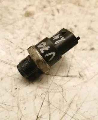 Fuel pressure sensor