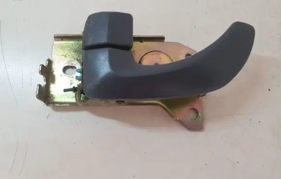 KIA Sorento Front door interior handle