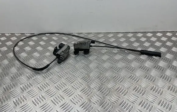 Mercedes-Benz E C207 W207 Engine bonnet/hood lock/catch A2078800359