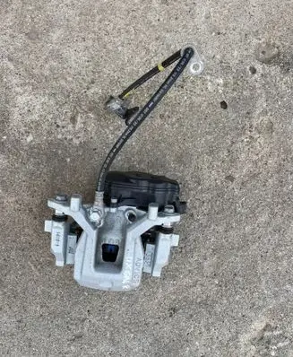 Lexus UX Rear brake caliper 4631033010 ADVICS