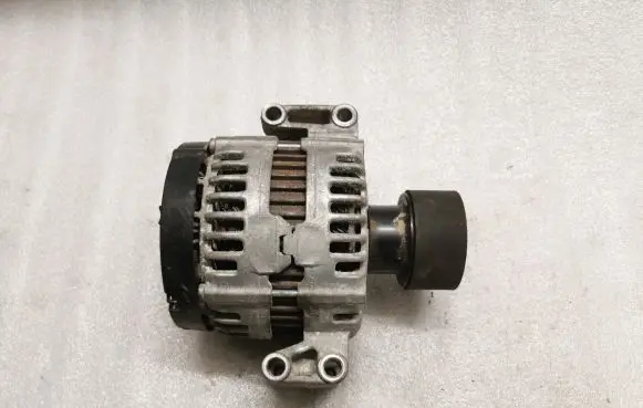Volvo V70 Generator/alternator 6G9N10300LA 0121615011