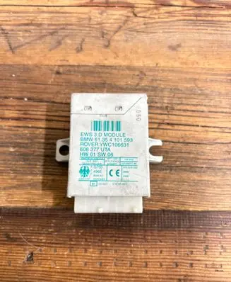 BMW 3 E36 Immobilizer control unit/module 61354101593 608377UTA 4101593