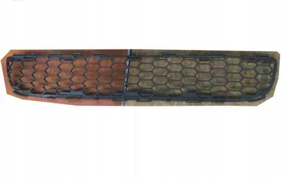 Toyota Corolla Verso AR10 Front bumper lower grill 531120F020