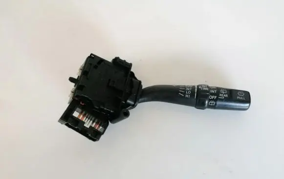 Toyota Avensis Verso Wiper control stalk 846522g470 84652-2g470