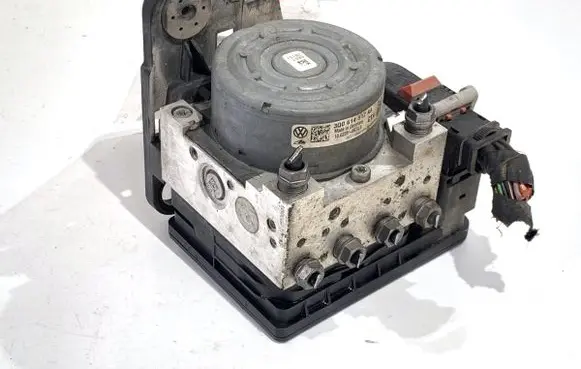 Audi A3 S3 8V ABS Pump 3Q0614517AA