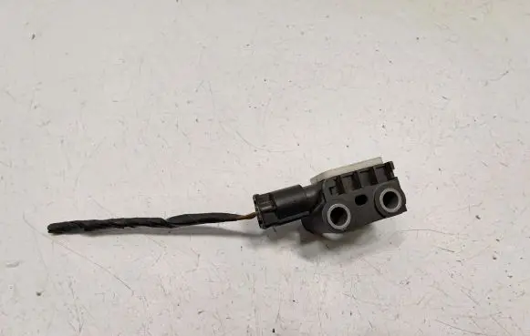 BMW X5 E70 Airbag deployment crash/impact sensor 9152262 65779152262