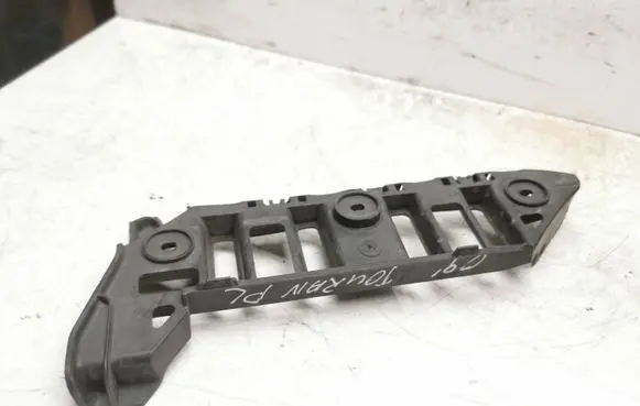Volkswagen Touran I Front bumper mounting bracket 1T0807184A