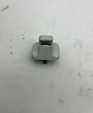 Volkswagen PASSAT B6 Sun visor clip/hook/bracket 1k0857561b
