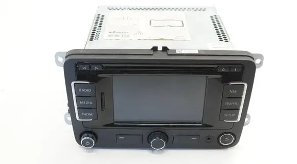 Volkswagen Scirocco Radio/CD/DVD/GPS head unit 1Q0035279KACR
