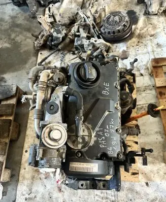 Volkswagen PASSAT B6 Engine BXE