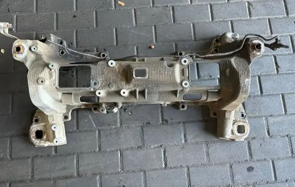 Chrysler Grand Voyager IV Front subframe 04743053AB
