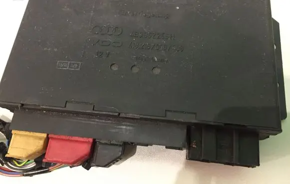 Audi A6 S6 C5 4B Comfort/convenience module 4B0962258H