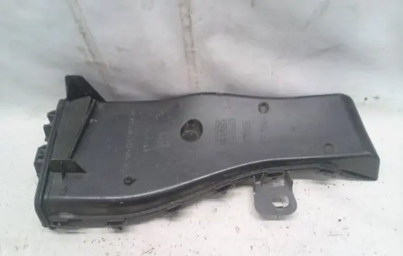 Mercedes-Benz C W205 Rain gutter A2058320284