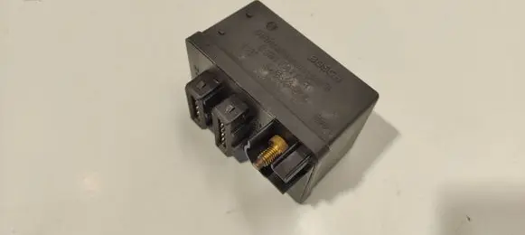 Citroen C6 Glow plug pre-heat relay 0281003018